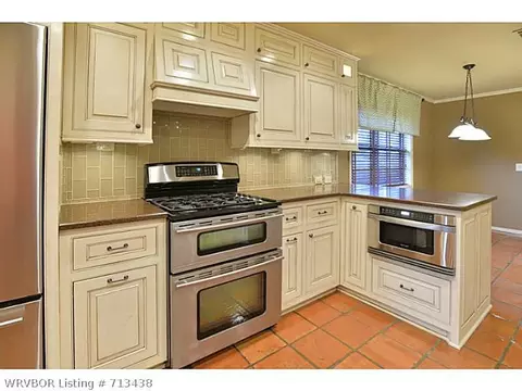 7816 Camelot Cir, Fort Smith, AR 72903 photo 4