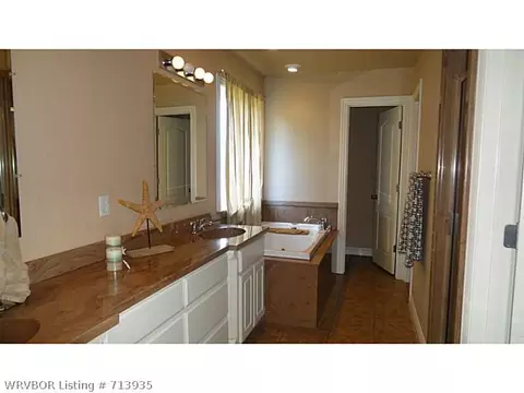 2505 Joyce Dr, Lavaca, AR 72941 photo 8