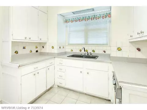 2420 S M St, Fort Smith, AR 72901 photo 4
