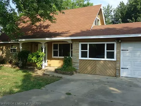 109 Georgetown Ln, Fort Smith, AR 72908 photo 2