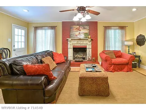 2815 S Dallas Dr, Fort Smith, AR 72901 photo 3