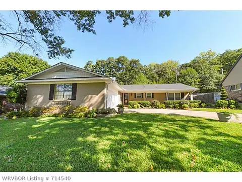 2815 S Dallas Dr, Fort Smith, AR 72901 photo 1