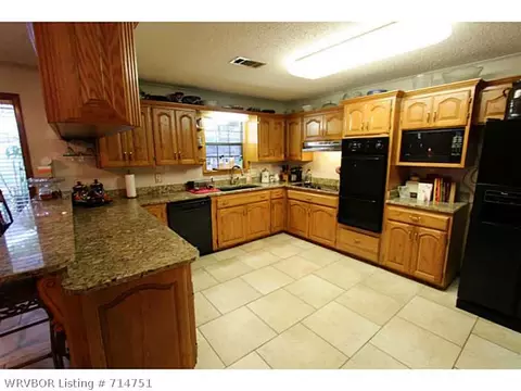 3201 S 27th St, Fort Smith, AR 72901 photo 6
