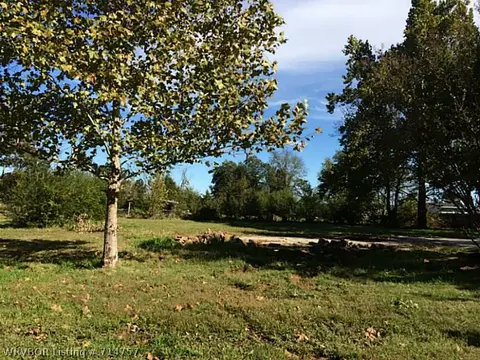300 S Oak St, Hackett, AR 72937 photo 5
