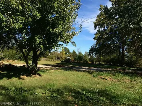 300 S Oak St, Hackett, AR 72937 photo 6