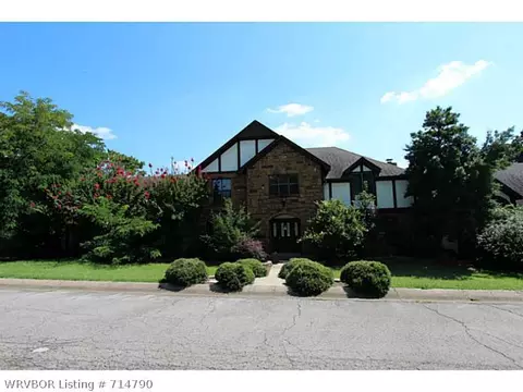829 Riverview Dr, Alma, AR 72921 photo 1