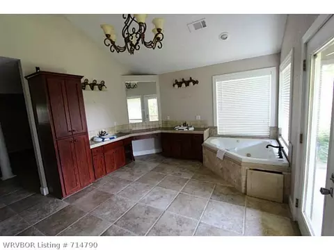 829 Riverview Dr, Alma, AR 72921 photo 11