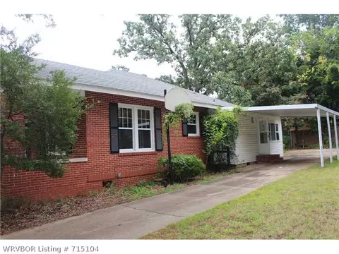 26 Girard St, Fort Smith, AR 72901 photo 2