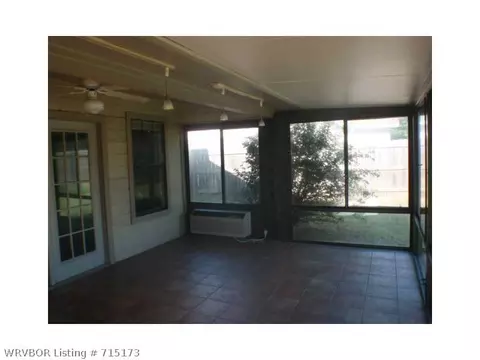 9015 Urban View Dr, Fort Smith, AR 72903 photo 5