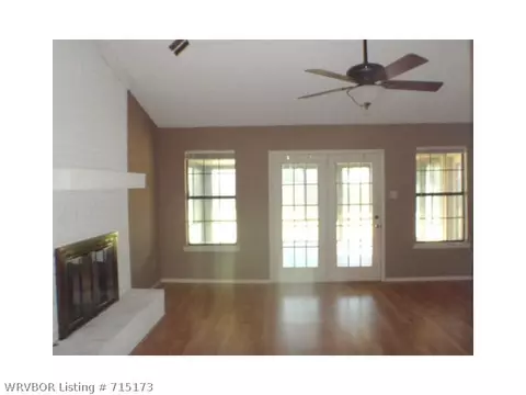 9015 Urban View Dr, Fort Smith, AR 72903 photo 4