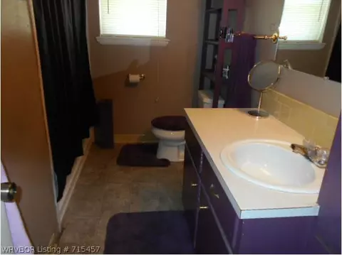 801 Angela Cir, Barling, AR 72923 photo 9