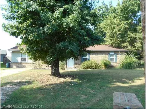 801 Angela Cir, Barling, AR 72923 photo 2