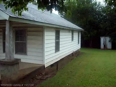 406 N 6th St, Ozark, AR 72949 photo 2