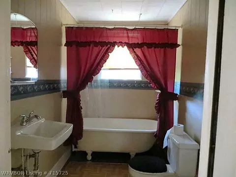 721 Spring St, Alma, AR 72921 photo 8