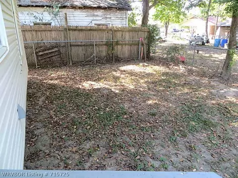 721 Spring St, Alma, AR 72921 photo 10