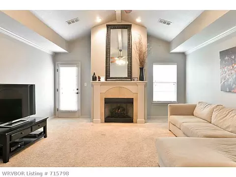 8001 Bridgewood Ln, Fort Smith, AR 72916 photo 4