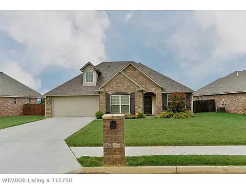 8001 Bridgewood Ln, Fort Smith, AR 72916 photo 1