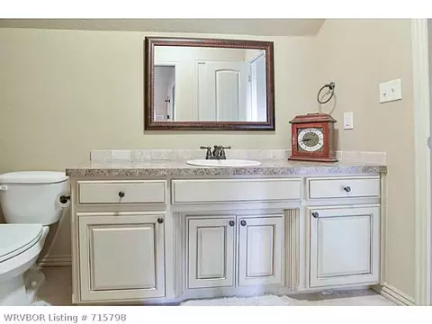 8001 Bridgewood Ln, Fort Smith, AR 72916 photo 23
