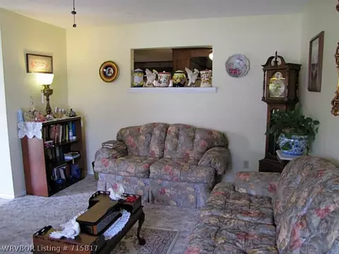 7812 Meadow Dr, Fort Smith, AR 72908 photo 2