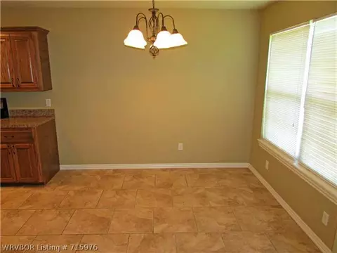 1808 Fairbanks Dr, Barling, AR 72923 photo 6