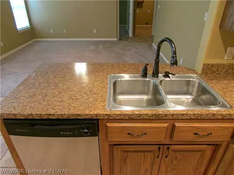 1808 Fairbanks Dr, Barling, AR 72923 photo 4