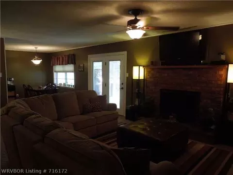 4327 Victoria Dr, Fort Smith, AR 72904 photo 3