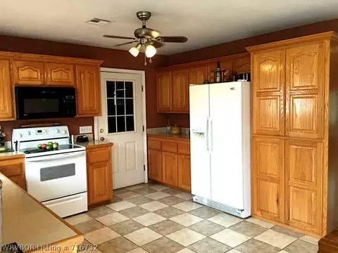 305 Beam Ln, Pocola, OK 74902 photo 9