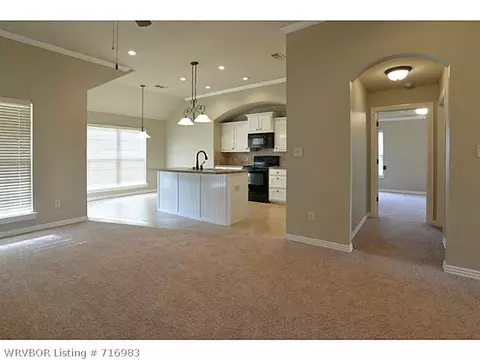 620 Trenton Dr, Fort Smith, AR 72901 photo 5