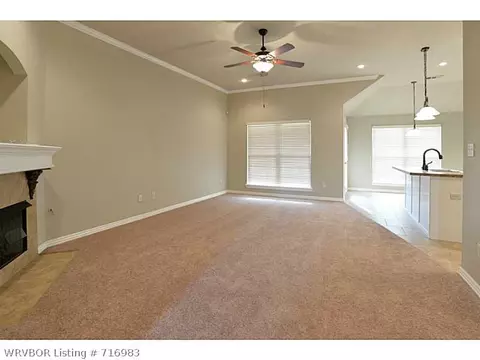 620 Trenton Dr, Fort Smith, AR 72901 photo 3