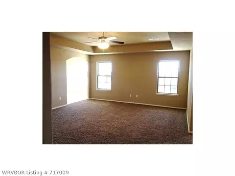 149 Pine St, Greenwood, AR 72936 photo 3