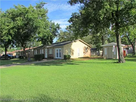 1007 O St, Barling, AR 72923 photo 2