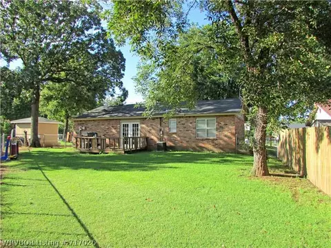 1007 O St, Barling, AR 72923 photo 9