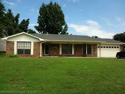 3007 Riverbend Dr, Fort Smith, AR 72903 photo 1
