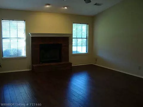 2709 Brooken Oaks St, Fort Smith, AR 72908 photo 4