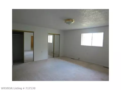 205 13th St, Barling, AR 72923 photo 11