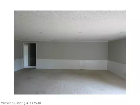 205 13th St, Barling, AR 72923 photo 5