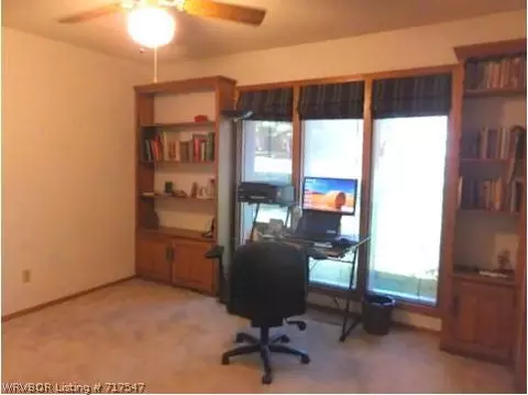 9112 Royal Ridge Dr, Fort Smith, AR 72903 photo 13