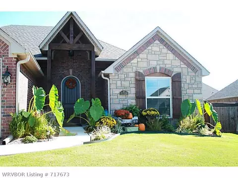 5708 Williamson Place Dr, Fort Smith, AR 72916 photo 2