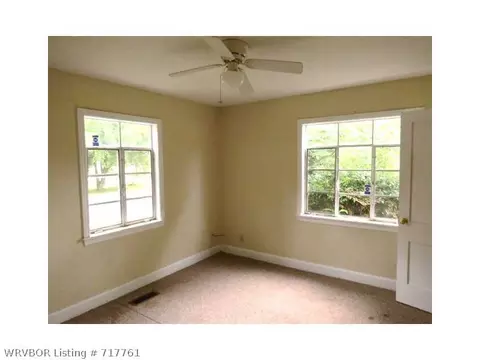 3815 Morris Dr, Fort Smith, AR 72904 photo 9