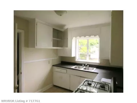 3815 Morris Dr, Fort Smith, AR 72904 photo 5