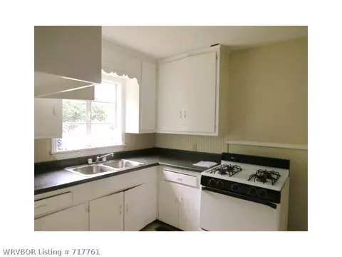 3815 Morris Dr, Fort Smith, AR 72904 photo 4