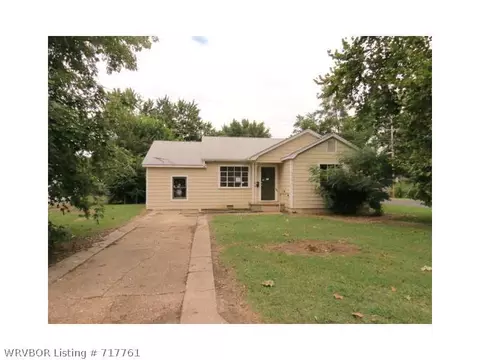 3815 Morris Dr, Fort Smith, AR 72904 photo 1