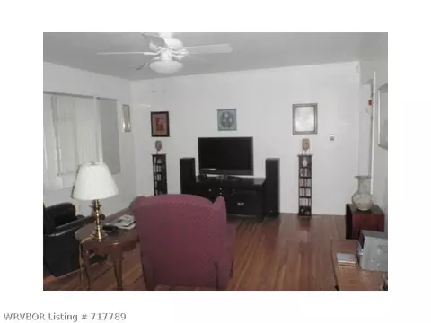 424 N Albert Pike Ave, Fort Smith, AR 72903 photo 3
