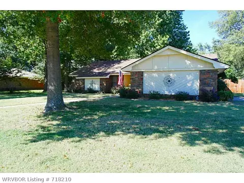 8700 Harvard Dr, Fort Smith, AR 72908 photo 1