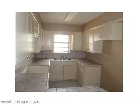 8006 Southridge Dr, Fort Smith, AR 72908 photo 7