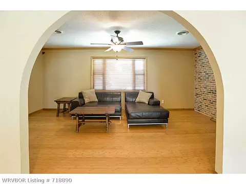 3017 S 40 St, Fort Smith, AR 72903 photo 4