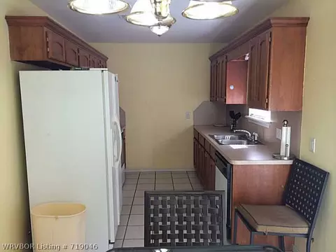 123 Commanche Loop, Roland, OK 74954 photo 2