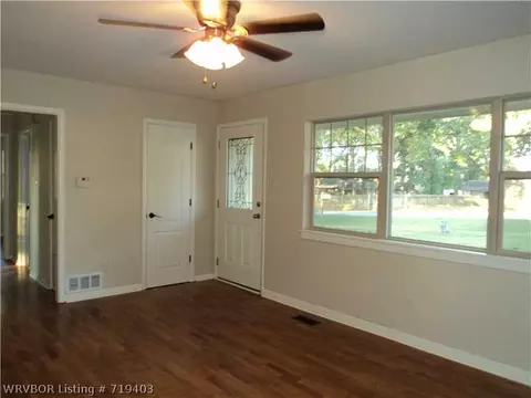 7608 Alice Ln, Fort Smith, AR 72903 photo 4