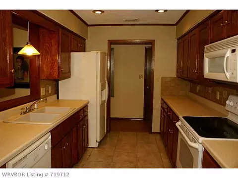 3001 Canongate Way, Fort Smith, AR 72908 photo 9