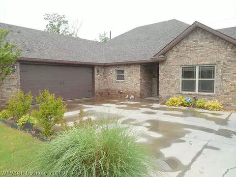 8701 Reata St, Fort Smith, AR 72916 photo 2
